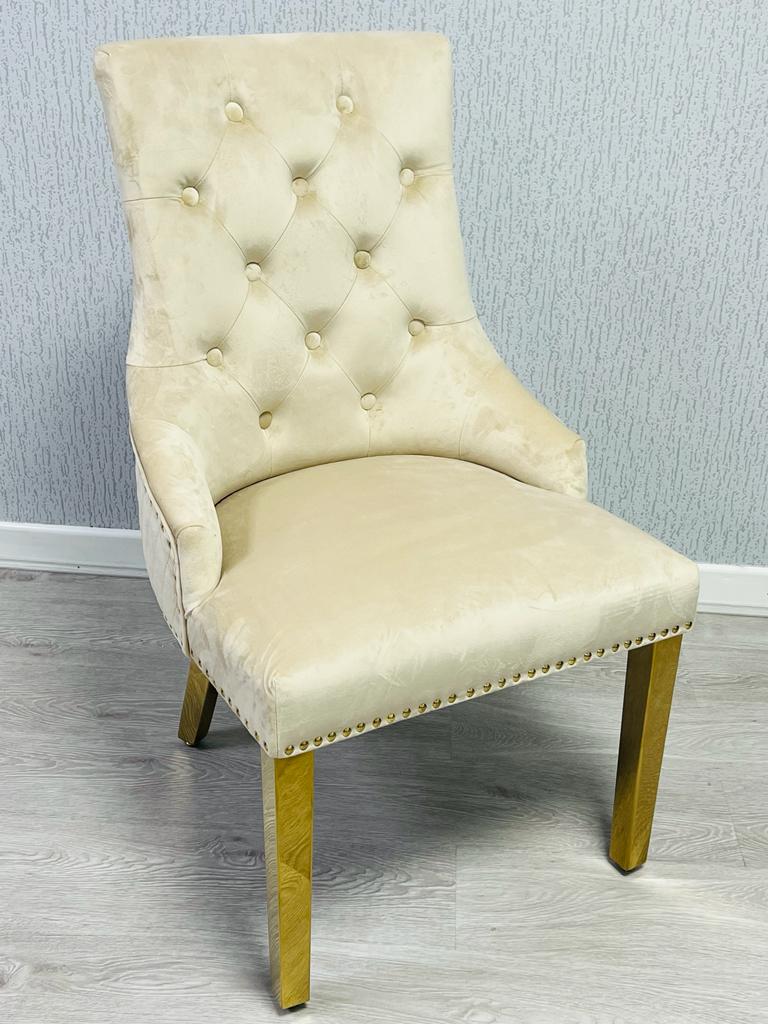 Majestic Chair With Ring Knocker
